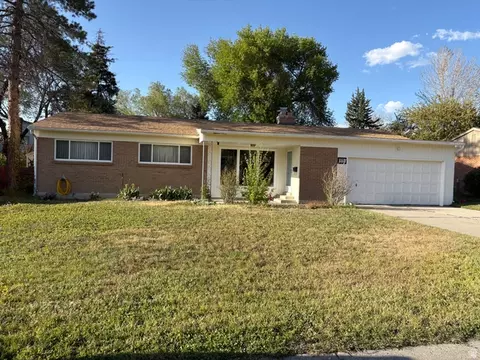 1779 E Moordale Ln S, Holladay, UT 84117