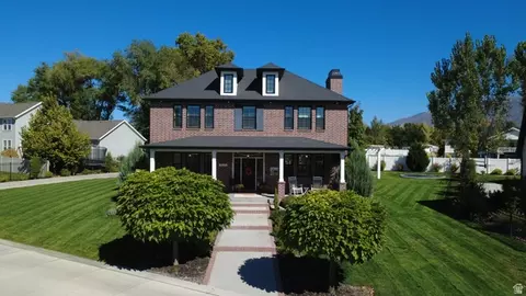 1924 W Pearl Park Cir, Kaysville, UT 84037