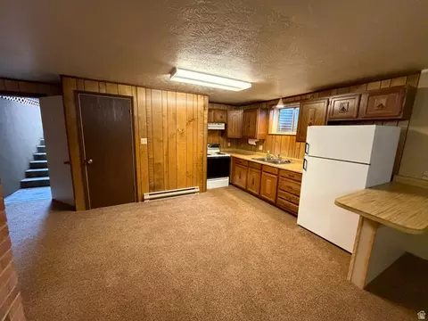 Kitchen - 815 E Alpine Dr S, Alpine, UT 84004 photo 2 of 2