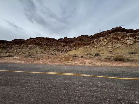 9088 W Ledge Rd, Upalco, UT 84007