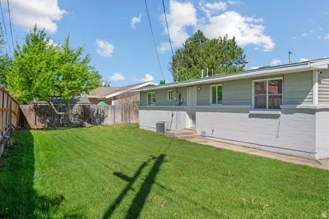 Exterior - 664 E 5720 S, Murray, UT 84107 photo 9 of 13