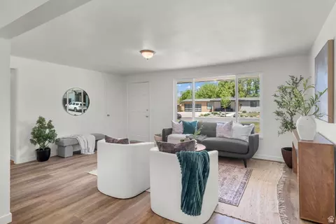 Living - 664 E 5720 S, Murray, UT 84107 photo 1 of 3