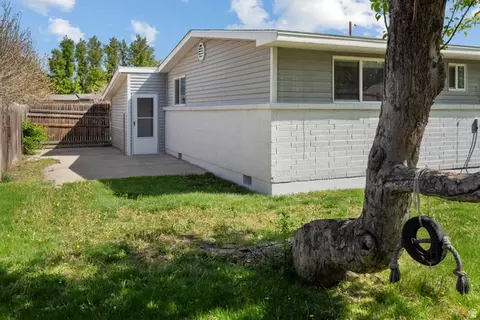 Exterior - 664 E 5720 S, Murray, UT 84107 photo 7 of 13
