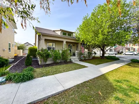 5033 W Topcrest Dr, South Jordan, UT 84009