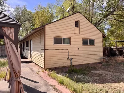 Exterior - 254 N 100 E, Hinckley, UT 84635 photo 4 of 9