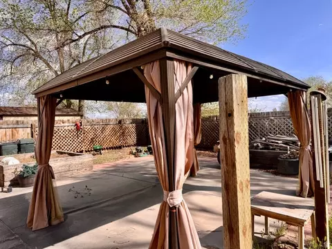 Exterior - 254 N 100 E, Hinckley, UT 84635 photo 3 of 9