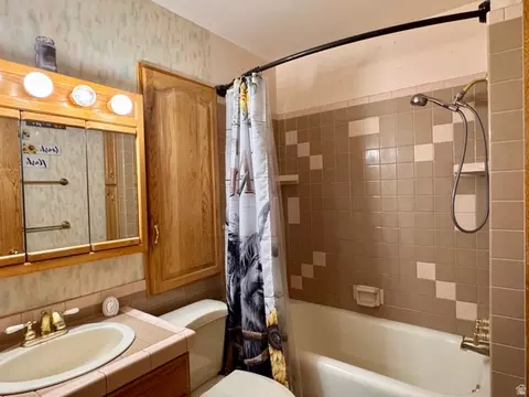 Bath - 254 N 100 E, Hinckley, UT 84635 photo 1 of 1