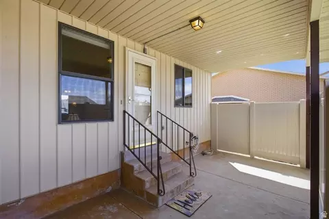 Exterior - 1021 E 5675 S, South Ogden, UT 84405 photo 3 of 3