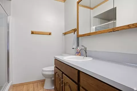 Bath - 1021 E 5675 S, South Ogden, UT 84405 photo 2 of 3