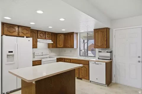 Kitchen - 1021 E 5675 S, South Ogden, UT 84405 photo 2 of 3