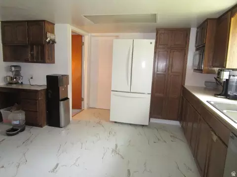 Kitchen - 68 S 2nd St E, Downey, ID 83234 photo 2 of 3
