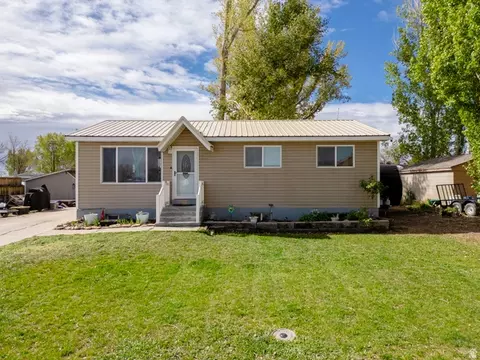 756 E 400 N, Roosevelt, UT 84066