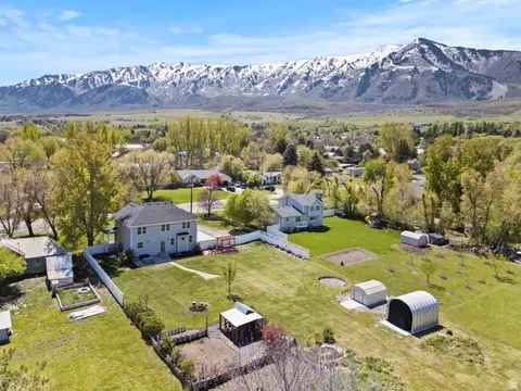 View/Area - 75 E 200 N, Mendon, UT 84325 photo 5 of 6