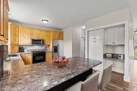 Kitchen - 75 E 200 N, Mendon, UT 84325 photo 2 of 5