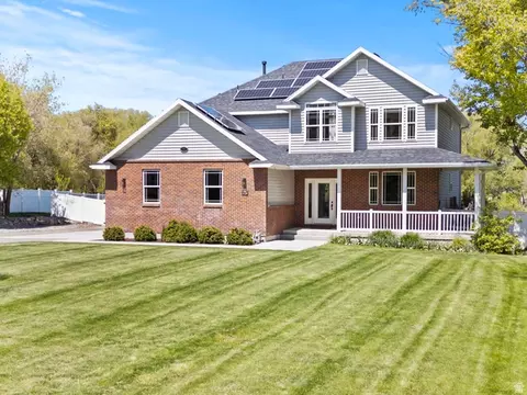 Exterior - 75 E 200 N, Mendon, UT 84325 photo 2 of 7