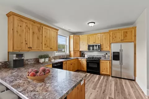 Kitchen - 75 E 200 N, Mendon, UT 84325 photo 1 of 5