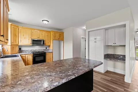 Kitchen - 75 E 200 N, Mendon, UT 84325 photo 5 of 5