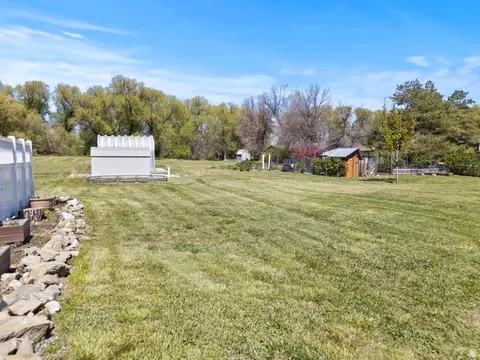 Exterior - 75 E 200 N, Mendon, UT 84325 photo 5 of 7
