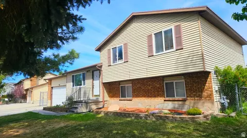 6679 S 3235 W, West Jordan, UT 84084