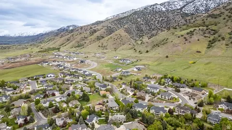 View/Area - 105 Buckingham Dr, Providence, UT 84332 photo 17 of 22
