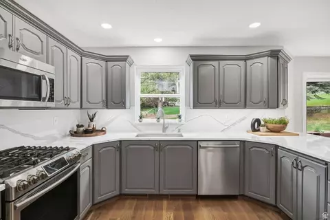 Kitchen - 105 Buckingham Dr, Providence, UT 84332 photo 3 of 5