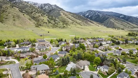 View/Area - 105 Buckingham Dr, Providence, UT 84332 photo 5 of 22