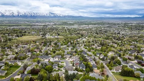 View/Area - 105 Buckingham Dr, Providence, UT 84332 photo 11 of 22