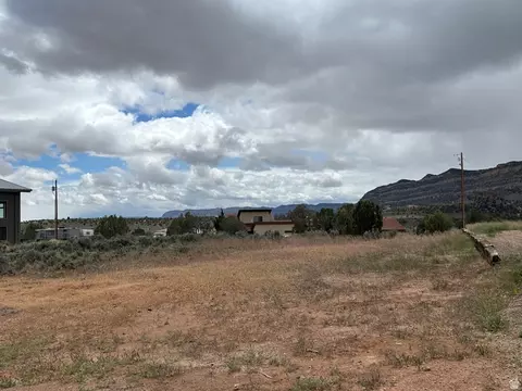 705 W 500 S #141, Escalante, UT 84726