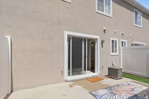 Exterior - 140 W Penny Ln, Logan, UT 84341 photo 4 of 9