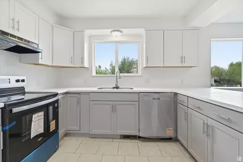 Kitchen - 82 E 450 S, Smithfield, UT 84335 photo 1 of 1