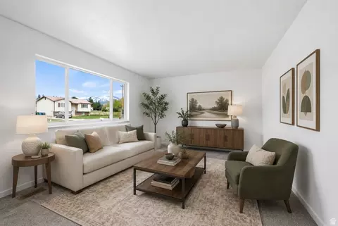 Living - 82 E 450 S, Smithfield, UT 84335 photo 1 of 2