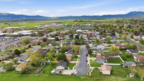 View/Area - 82 E 450 S, Smithfield, UT 84335 photo 3 of 11