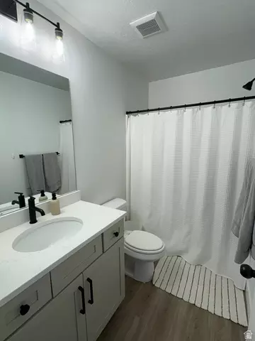 Bath - 4774 S Alder Dr, Mapleton, UT 84664 photo 3 of 4