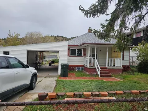 744 Royal St, Helper, UT 84526
