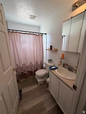 Bath - 785 E 560 N #108, Provo, UT 84606 photo 1 of 2