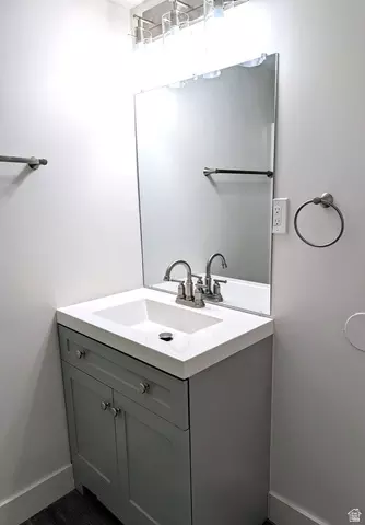 Bath - 2237 Eccles Ave, Ogden, UT 84404 photo 2 of 2