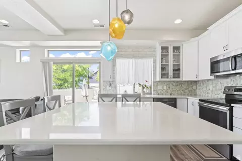 Kitchen - 376 S 780 E, American Fork, UT 84003 photo 3 of 5