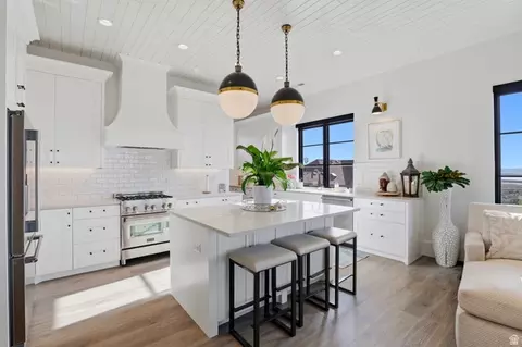 Kitchen - 349 Ford Canyon Dr, Centerville, UT 84014 photo 10 of 10