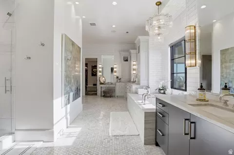 Bath - 349 Ford Canyon Dr, Centerville, UT 84014 photo 2 of 13