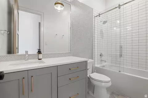 Bath - 349 Ford Canyon Dr, Centerville, UT 84014 photo 8 of 13