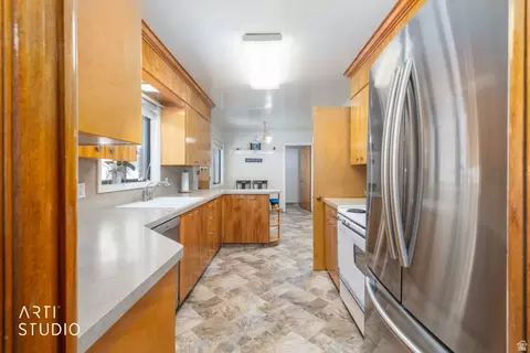Kitchen - 75 N Williams Cr, Morgan, UT 84050 photo 1 of 4