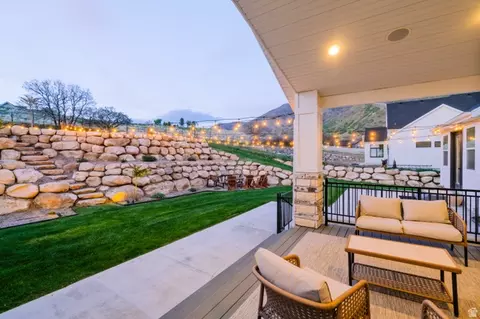 Exterior - 179 E Twin Hollow Dr #19, Mapleton, UT 84664 photo 18 of 19