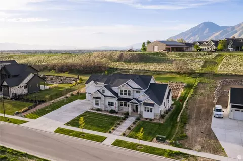 View/Area - 179 E Twin Hollow Dr #19, Mapleton, UT 84664 photo 1 of 9