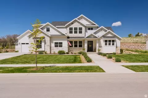 Exterior - 179 E Twin Hollow Dr #19, Mapleton, UT 84664 photo 16 of 19