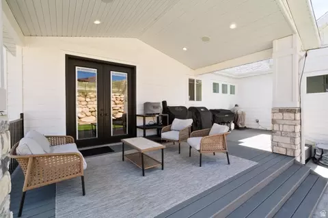 Exterior - 179 E Twin Hollow Dr #19, Mapleton, UT 84664 photo 8 of 19