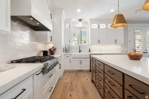 Kitchen - 179 E Twin Hollow Dr #19, Mapleton, UT 84664 photo 4 of 8