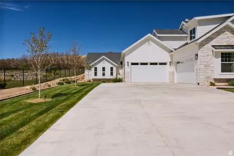 Exterior - 179 E Twin Hollow Dr #19, Mapleton, UT 84664 photo 19 of 19