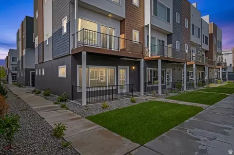 4577 W Pleasant Pine Ct, West Valley City, UT 84120
