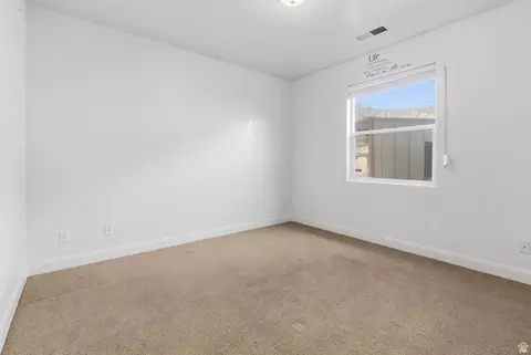 Bedroom - 1001 E Pine Valley Rd, Pine Valley, UT 84781 photo 3 of 4