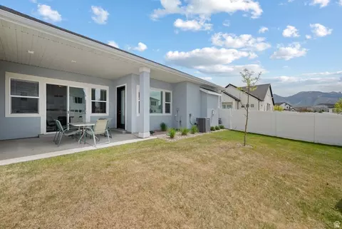 Exterior - 531 N Legend Way W #D, Mapleton, UT 84664 photo 5 of 11